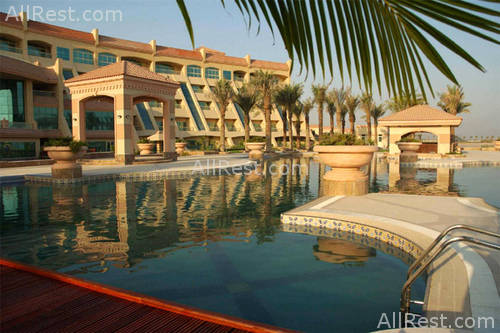 Al Raha Beach Hotel 4